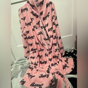 Juicy Couture Robe Size L/XL